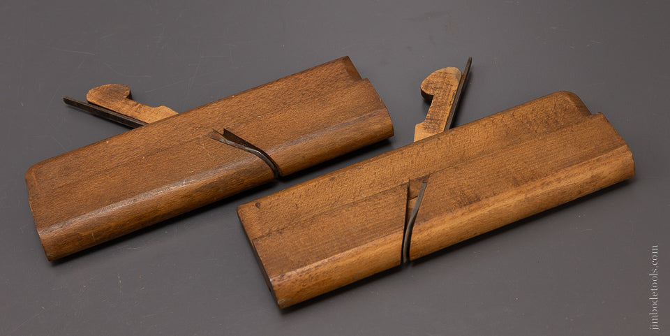 Crisp Pair of Side Round Moulding Planes by BYWATER 1790-1814 - 107154