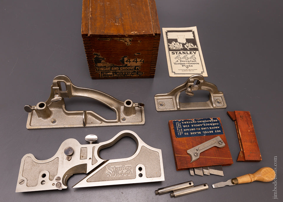 Mint & Unused 100% Complete STANLEY No. 444 Dovetail Plane in Original Box - 107172