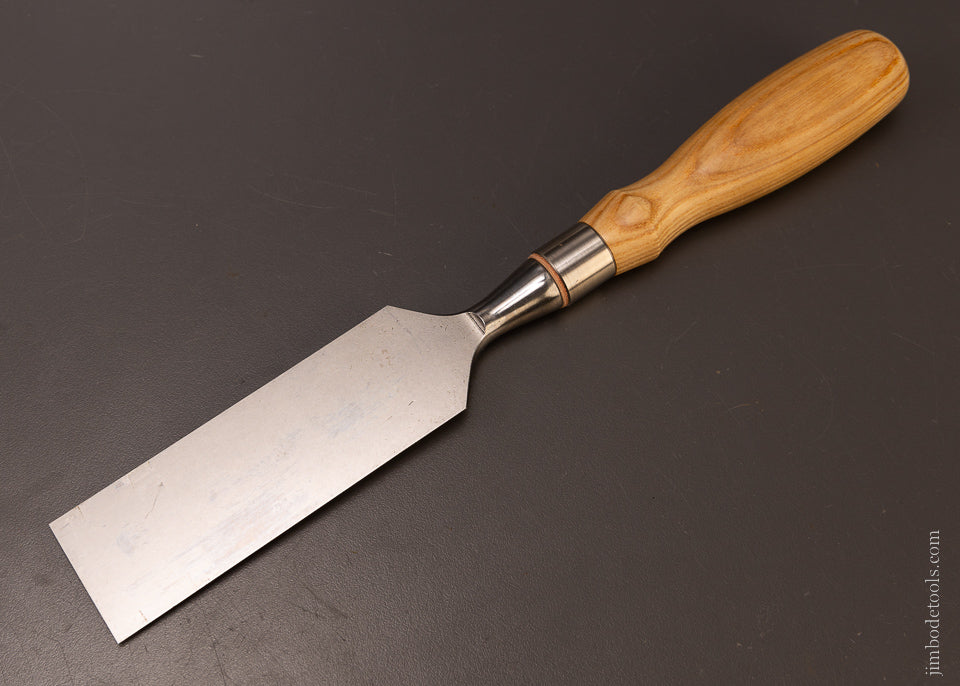 1 1/2 Inch Chisel Mint in Box NAREX - 107202