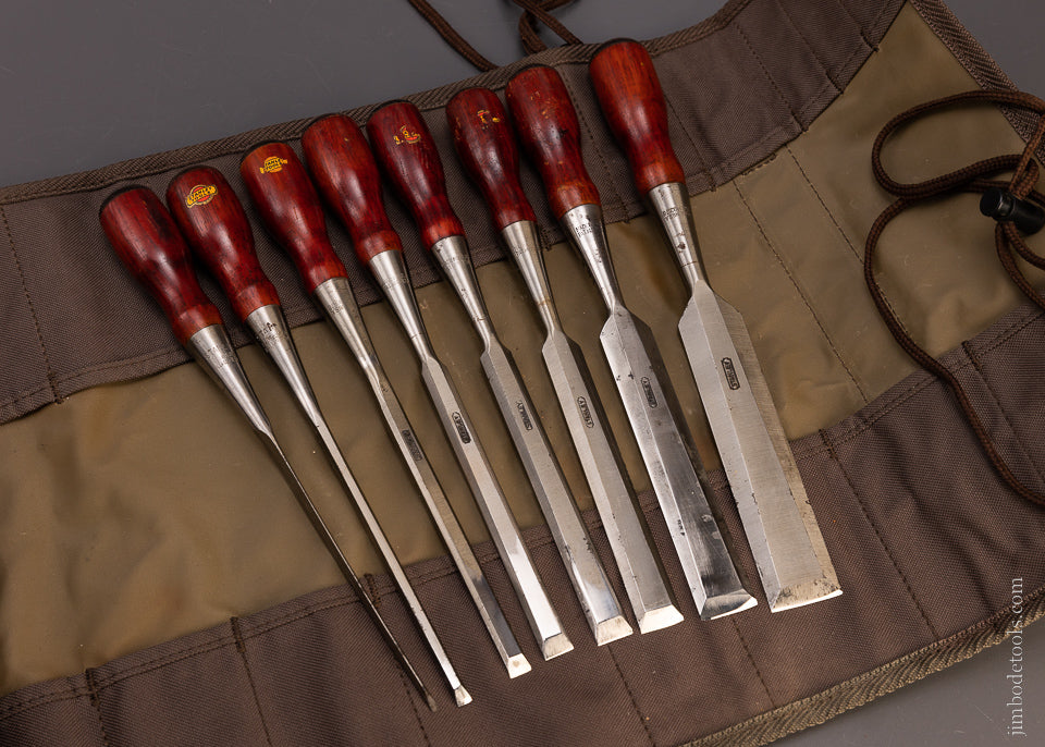 Spectacular Set of 8 STANLEY No. 20 EVERLASTING CHISELS with Decals - 107385