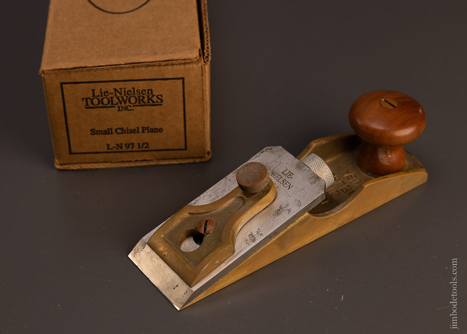 LIE NIELSEN No. 97 1/2 Small Chisel Plane Used, But Fine in Original Box - 107608