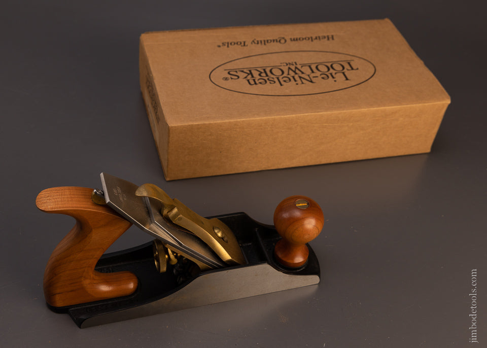 LIE NIELSEN No. 4 Block Plane Mint in Box ON BACK ORDER - 107626