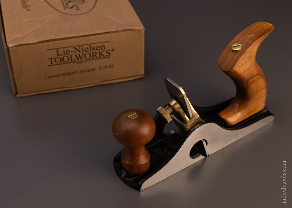Near Mint in Box LIE NIELSEN No. 85 Tilt Handle Cabinet Maker’s Scraper Plane - 107700