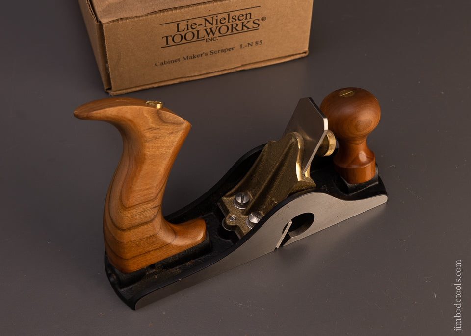 Near Mint in Box LIE NIELSEN No. 85 Tilt Handle Cabinet Maker’s Scraper Plane - 107700