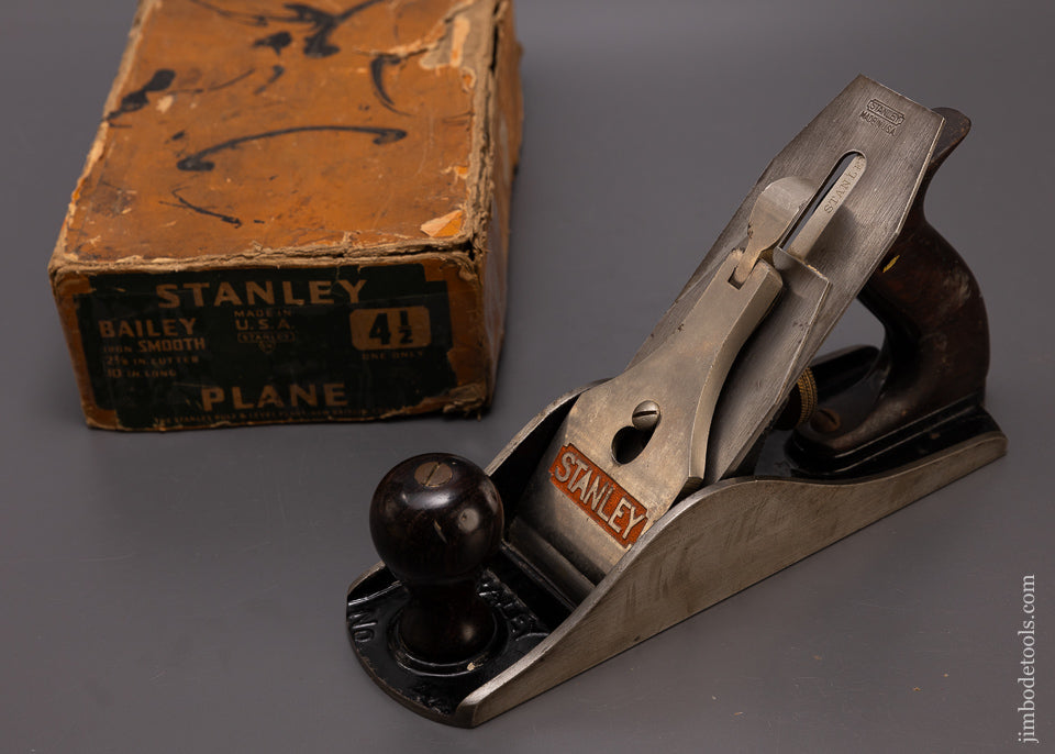Fine STANLEY No. 4 1/2 JUMBO Smooth Plane in Original Box - 107968