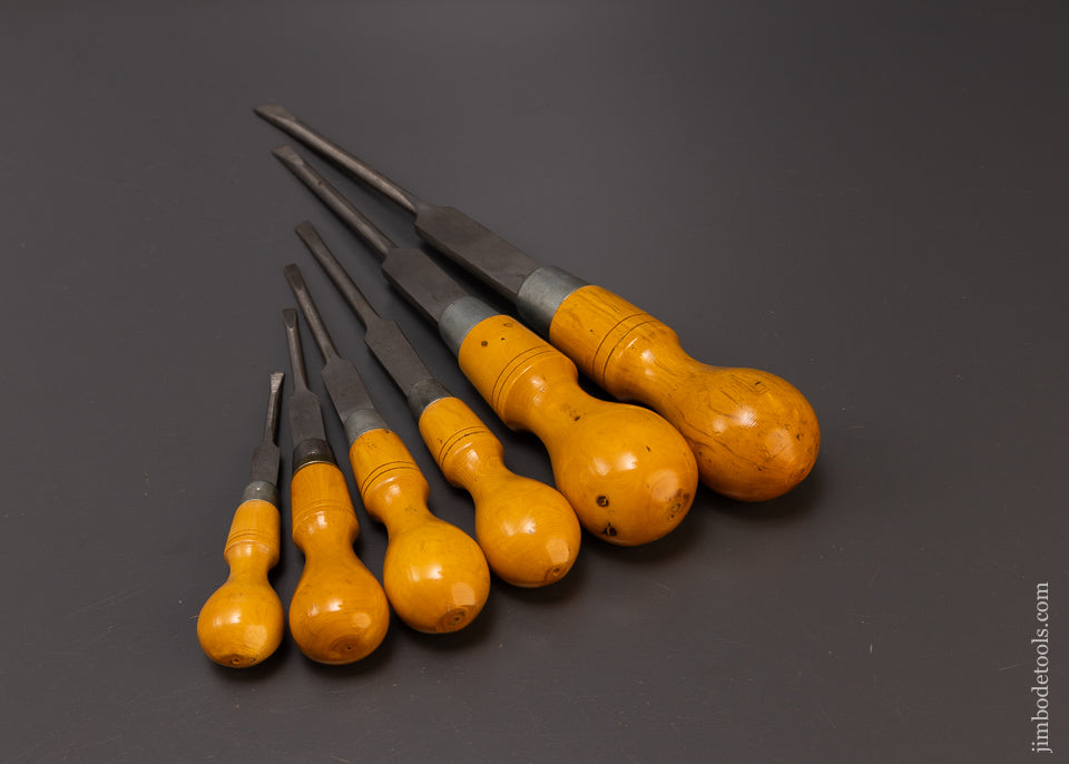 Stunning Set of 6 Boxwood Handled Cabinet Maker’s Screwdrivers - 107999