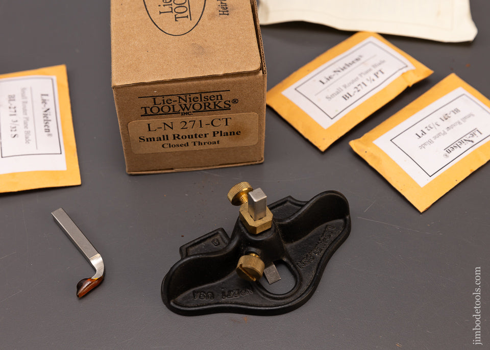 LIE NIELSEN LN-271-CT Small Router Plane Mint in Box with 4 Blades - 108091