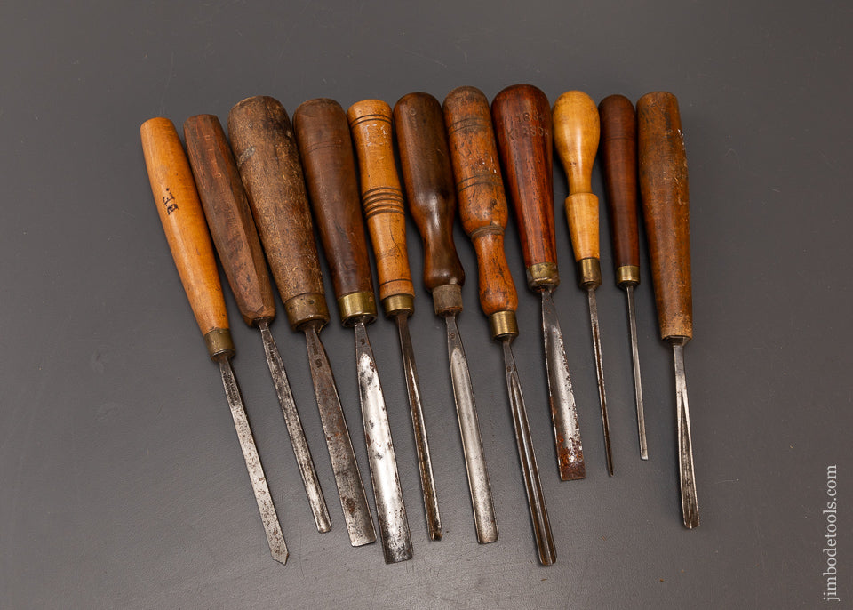 Good Set of 11 ADDIS Carving Chisels - 108828