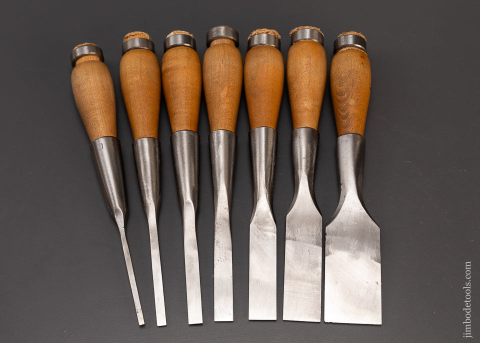 Fine Set of 7 BARR Bench Chisels - 109064