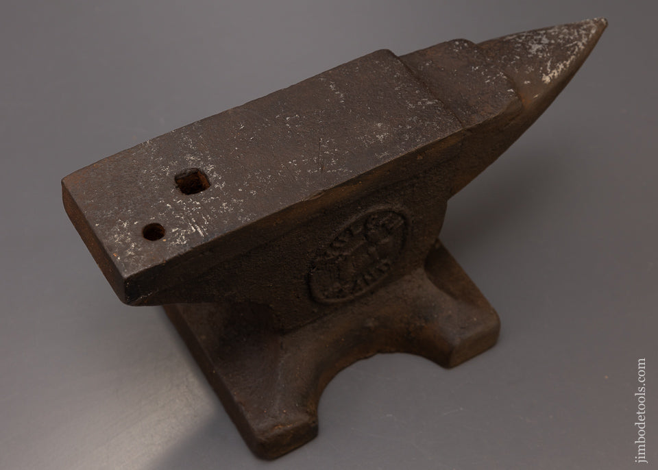 Crisp VULCAN with Arm & Hammer Logo 30 Pound Anvil - 109074