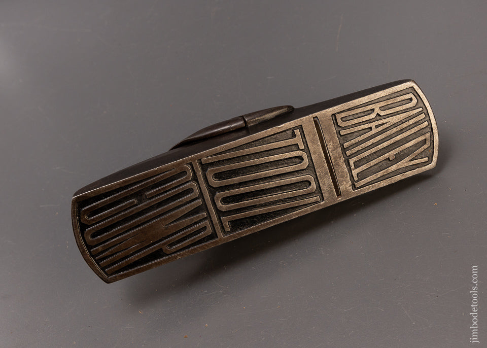 Perfect BAILEY (WOONSOCKET) TOOL CO. Model B PATENTED Block Plane with Corrugated Sole - 109571