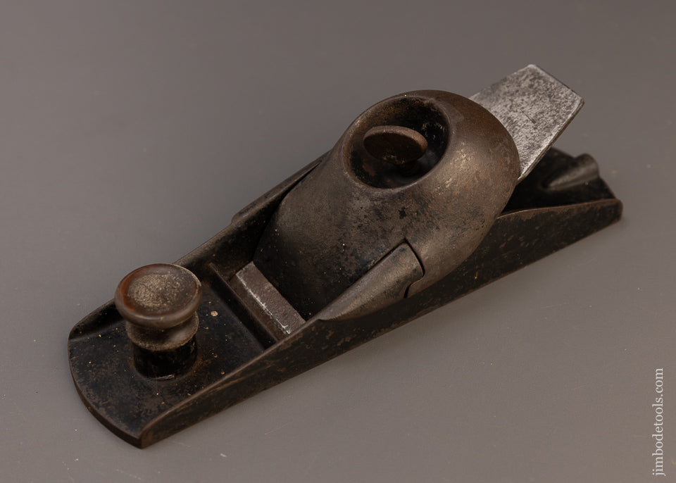 Rare & Fine BAILEY TOOL CO. Model B Patented Block Plane with Corrugated Sole - 109572