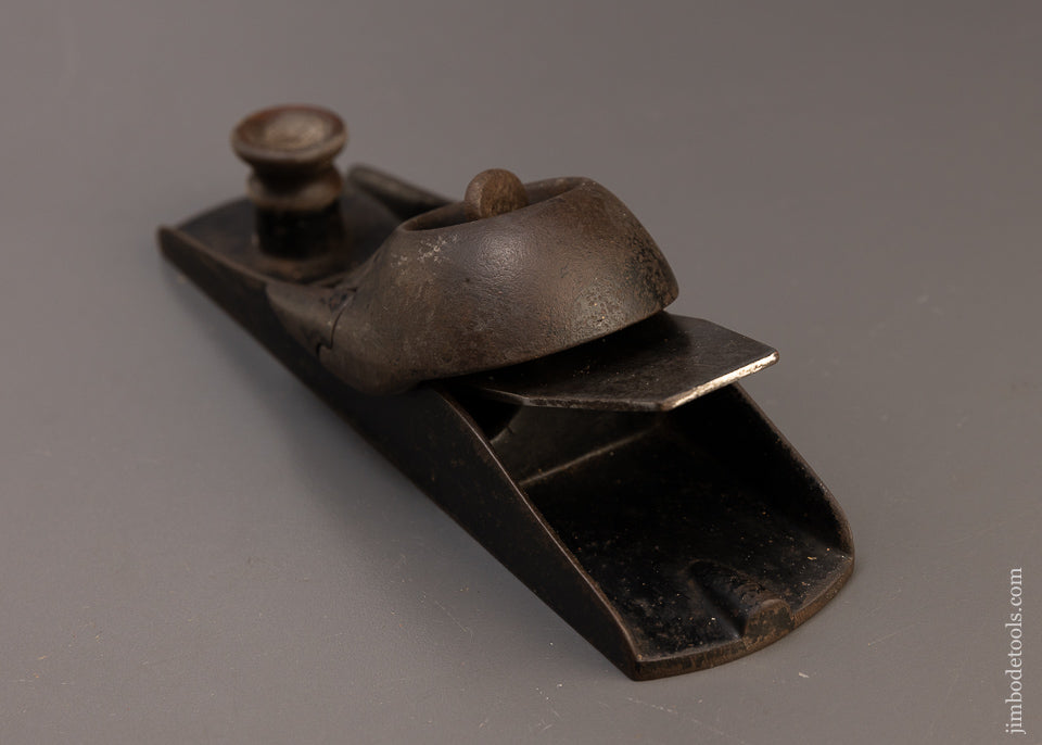 Rare & Fine BAILEY TOOL CO. Model B Patented Block Plane with Corrugated Sole - 109572
