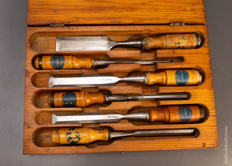 E. A. BERG ESKILSTUNA SHARK BRAND Six Piece Socket Chisel Set in Original Wooden Case - 109877