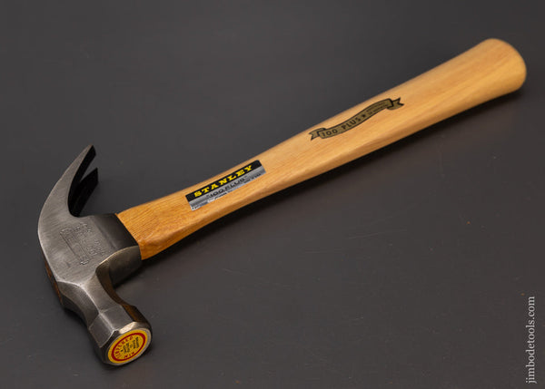 Mint Unused New Old Stock STANLEY 100 PLUS 16 Ounce Claw Hammer - 109945
