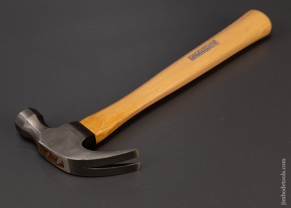 Mint Unused New Old Stock STANLEY 100 PLUS 16 Ounce Claw Hammer - 109945