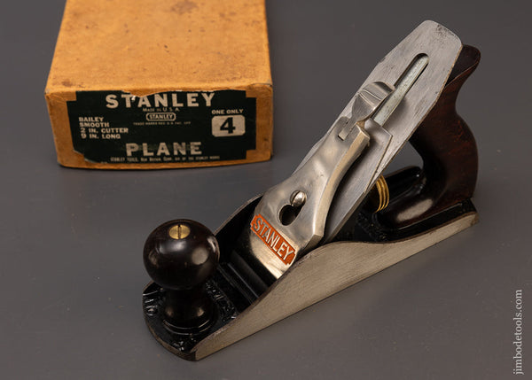 STANLEY No. 4 Smooth Plane Near Mint in Box - 110008
