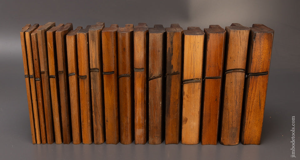 Complete Working Graduated Set of 18 Hollows & Rounds Molding Planes - 110145