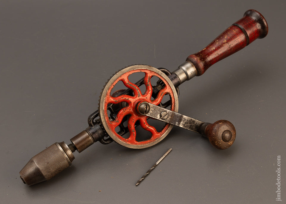 Clean MILLERS FALLS No. 2A Hand Drill - 110480