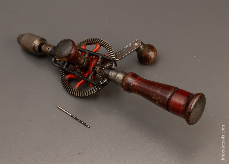 Clean MILLERS FALLS No. 2A Hand Drill - 110480