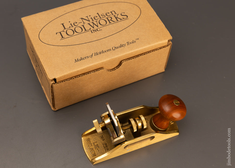 LIE NIELSEN No. 22 Bronze Scraper Plane Mint in Box - 110500