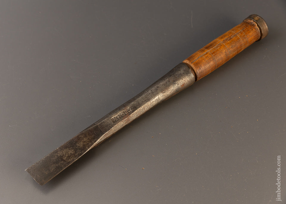 Massive Hand-Forged Corner Chisel by W. NOEL - 110897