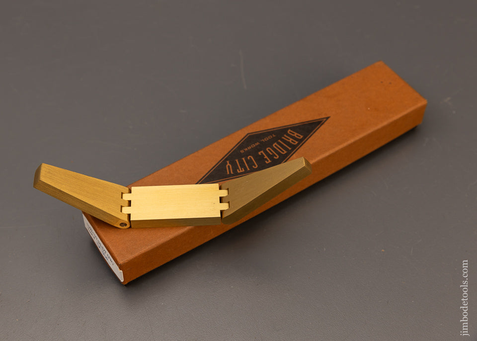 Rosewood Mint in Box BRIDGE CITY TOOL WORKS No. SS-DT Dovetail Saddle Square -110909