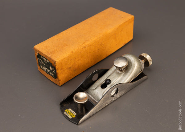 STANLEY NO. 118 Block Plane in its Original Box - 110942