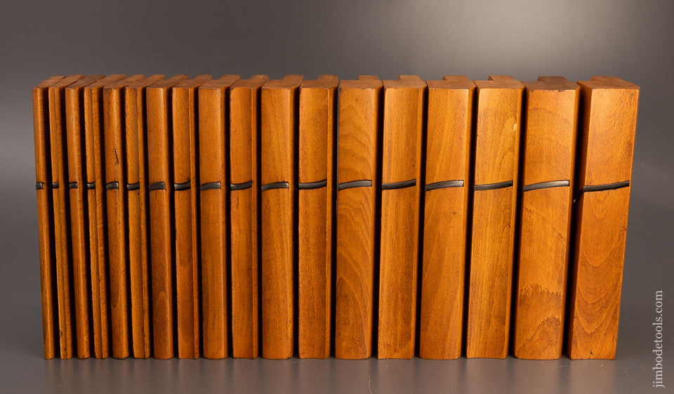 Extra Fine Complete Set of 18 SKEWED Hollows & Rounds Moulding Planes by GRIFFITHS NORWICH - 111062