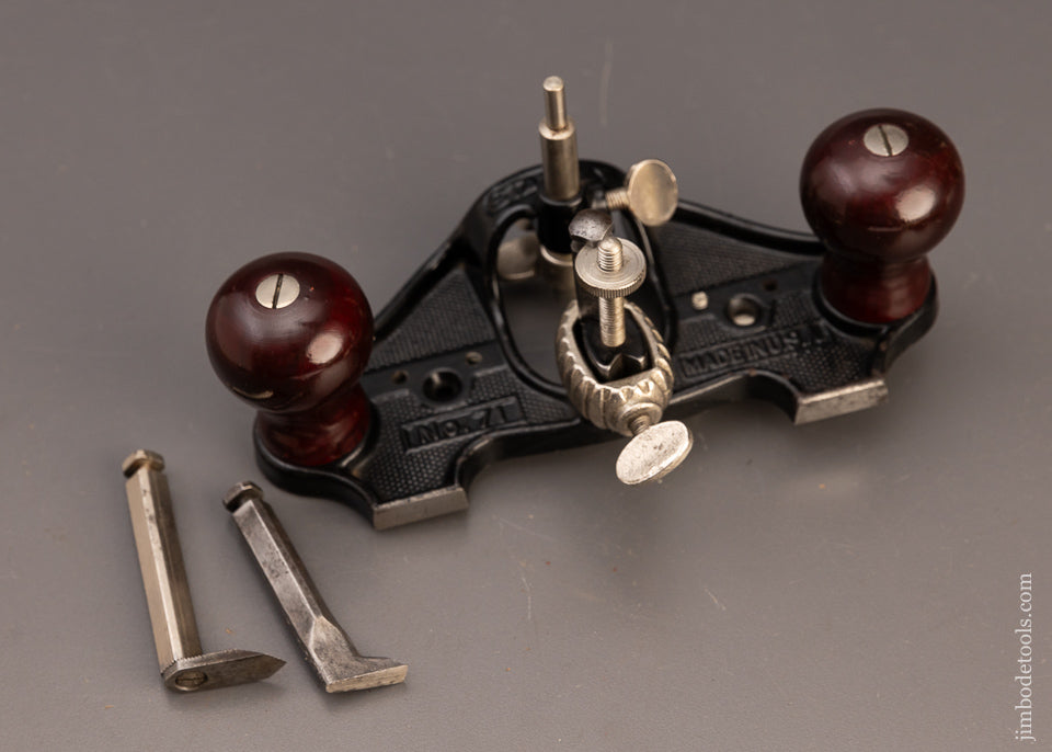 Mint STANLEY USA Model No. 71 Router Plane with Rosewood Knobs Mint & Complete - 111155