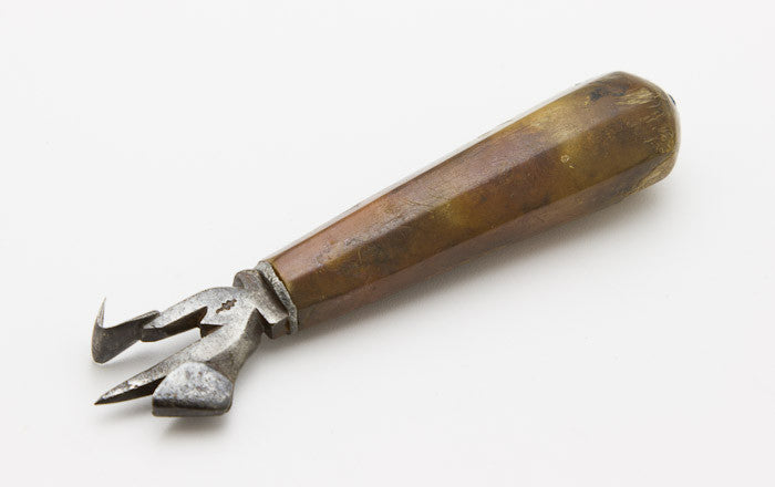 Stunning 18th Century French Buffalo Horn Handled Race Knife