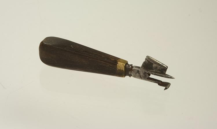 Tiny Little Ornate Horn Handled French Race Knife -- 12504