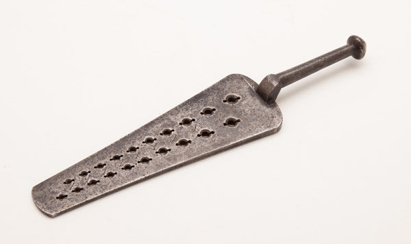 Early Ornate Thread Plate