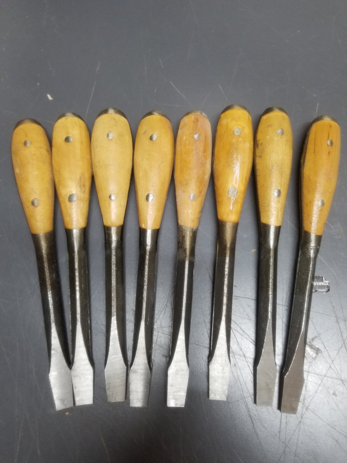 Massive! IRWIN Solid Shank Heavy Duty Screwdriver NEW OLD STOCK -- 92264M