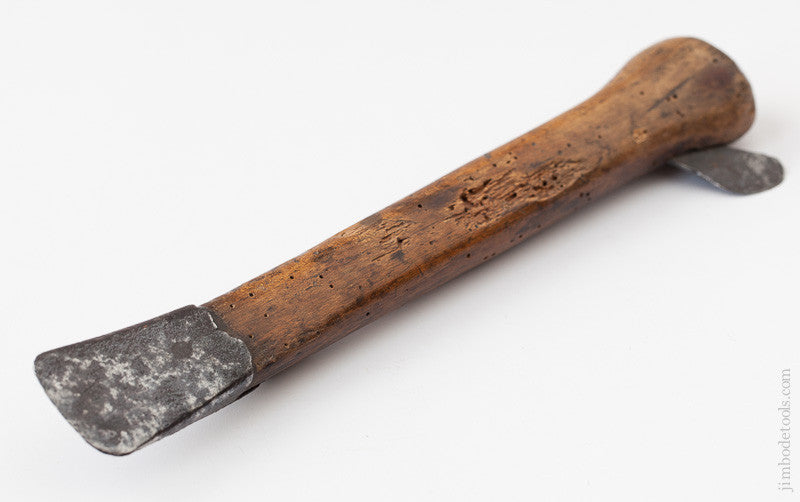 17th Century Bark Spud with Slitter on Heel