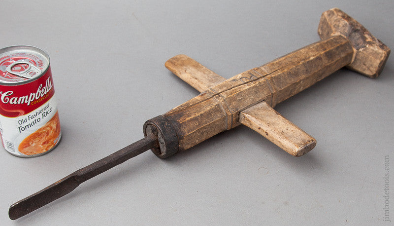 Wonderful 17th/18th Century Breast Auger with 11/16 inch Spoon Bit
