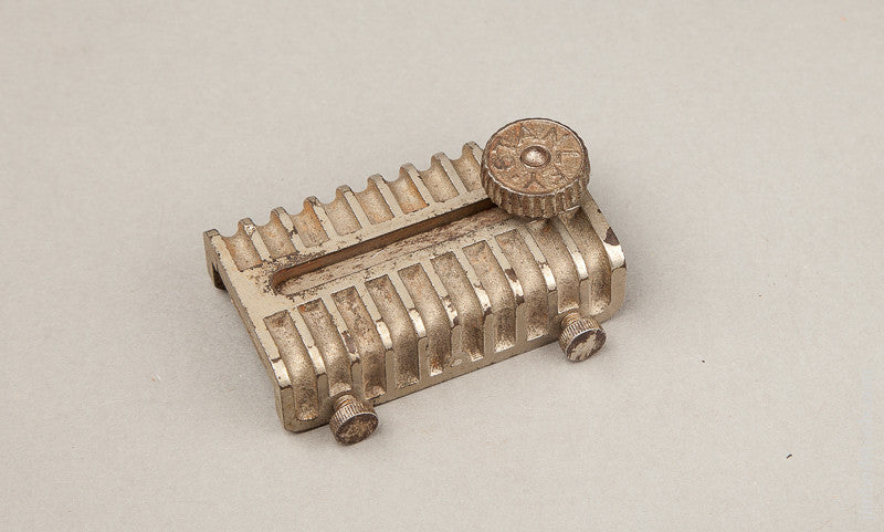 STANLEY No. 5 Wooden Level Pitch Adjuster