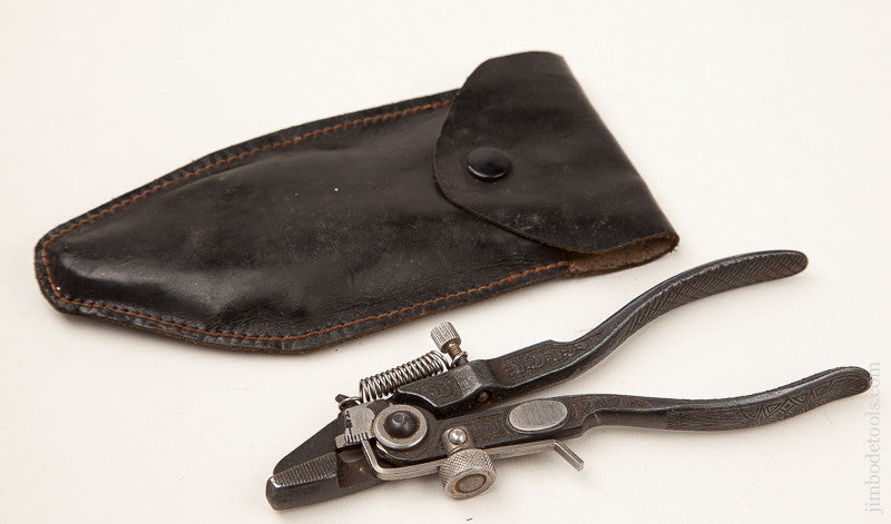 Fancy 7 inch German Saw Set in Sheath