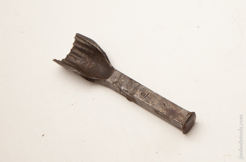 7/8 x 3 3/4 inch Pinking Strap End Cutter