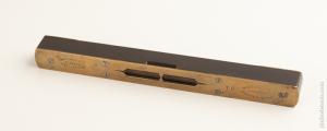 Extra Fine! MATHIESON No. 7C Ebony and Brass Nine inch Level 