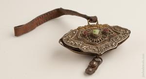 Dazzling! Ancient Flint Pouch 