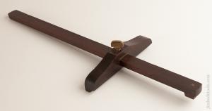 Fine 23 inch Rosewood Panel Gauge 