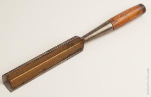 NEAR MINT 1 1/8 x 16 inch GREENLEE Corner Chisel with Original Gold Paint