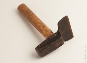 Eight inch Veneer Hammer     75111R