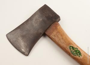 Rare! FIRESTONE DE LUXE Hatchet with Original 18 5/8 inch Handle with Decal     75458R