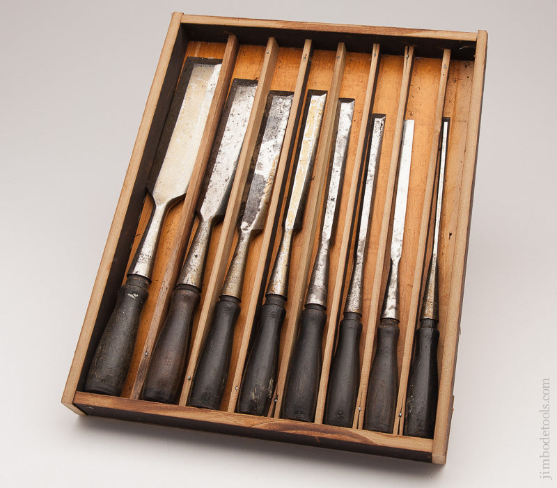 Extra Fine! Set of Eight Bevel Back Chisels by WINCHESTER - 60789Rr