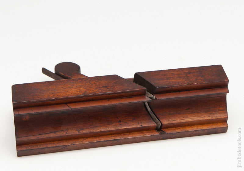Crisp 2 9/16 inch Wide Moulding Plane by TAYLOR LIVERPOOL circa 1790-1851 FINE - 61179