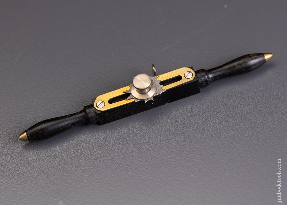 Mint Miniature 3 5/8 inch Windsor Hand Beader by JOHN MAKI 2010 in Original Box - 63559U