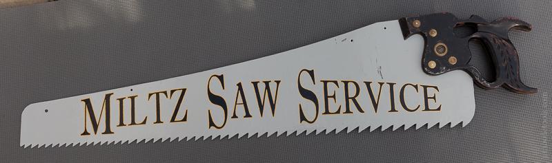 AMAZING 46 inch DISSTON D-100 Hand Saw Sign with Cast Iron Handle - EXCELSIOR 66682