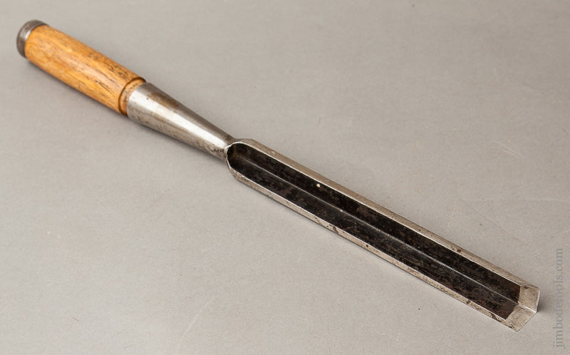 3/4 x 15 3/4 inch G.A. HDW . CO. PERFECTION Corner Chisel with Original Paint NEW OLD STOCK - 67675